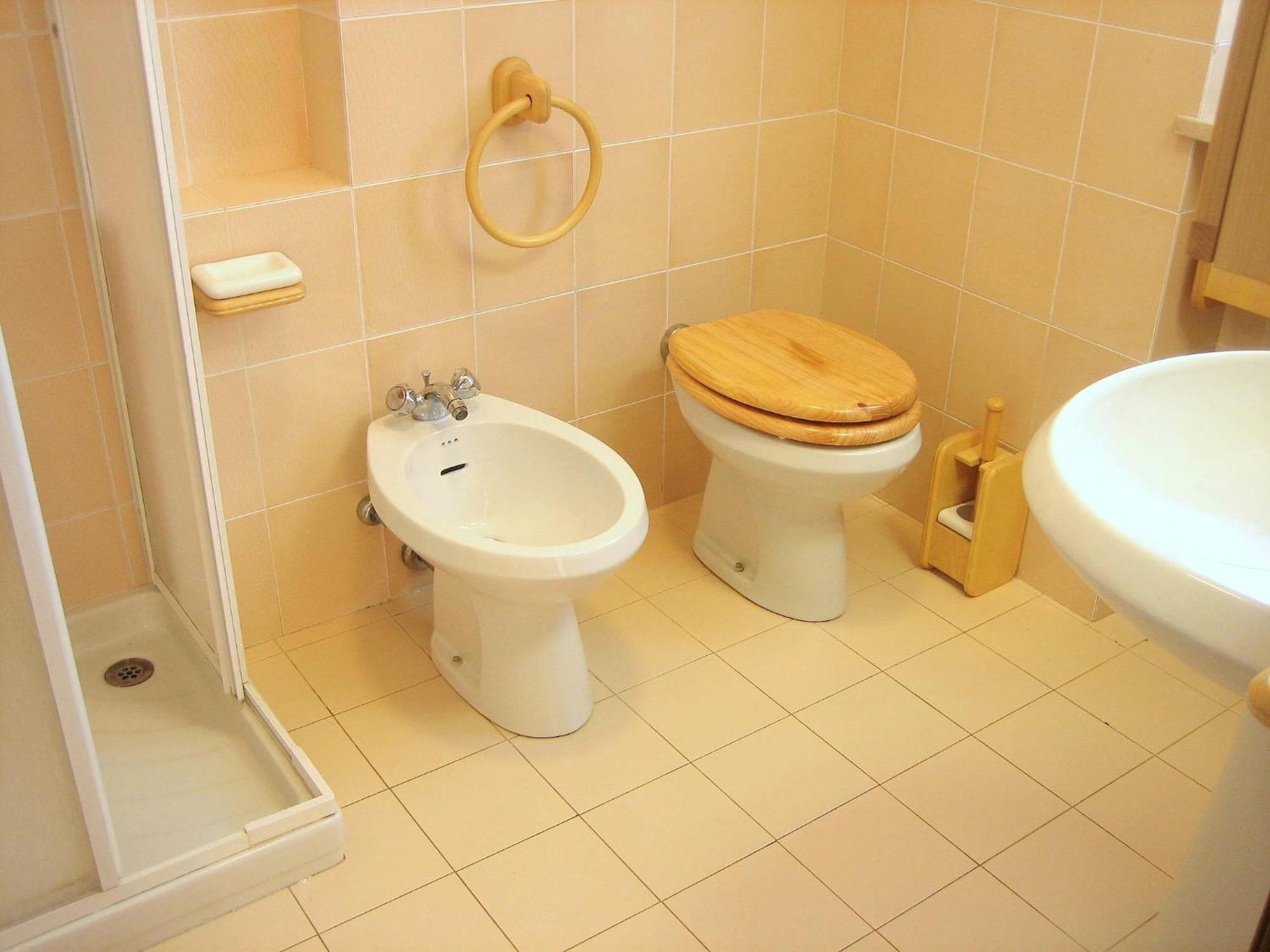 Enticing Holiday Home In Lazise With Swimming Pool Екстер'єр фото